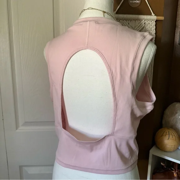 SOLD ON INSTA - Picture 4 of 9